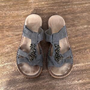 Reiker Grey Leather Embellished Sandals Women’s Size 37